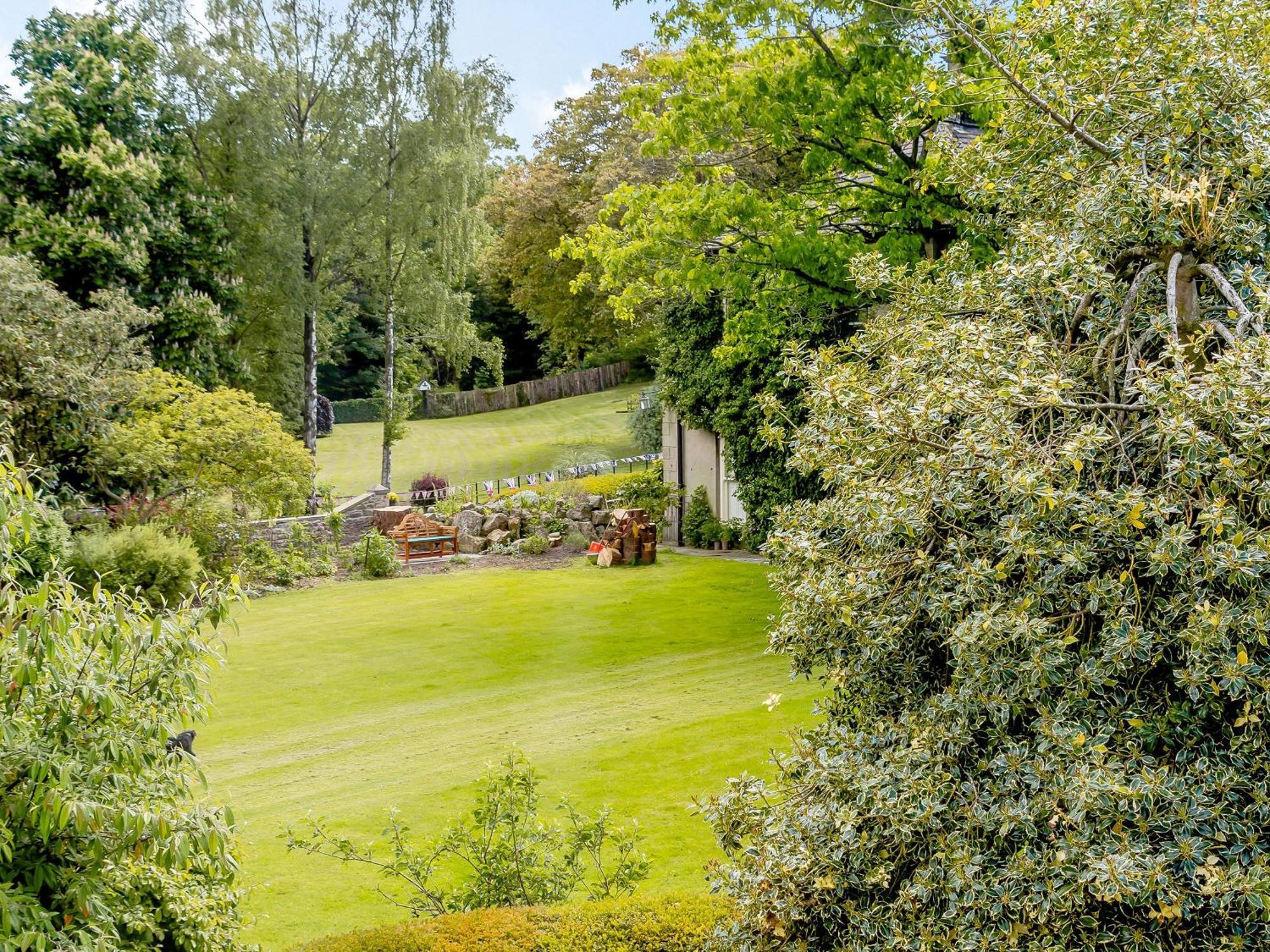 Вилла Coach House - E5120 West Burton Экстерьер фото