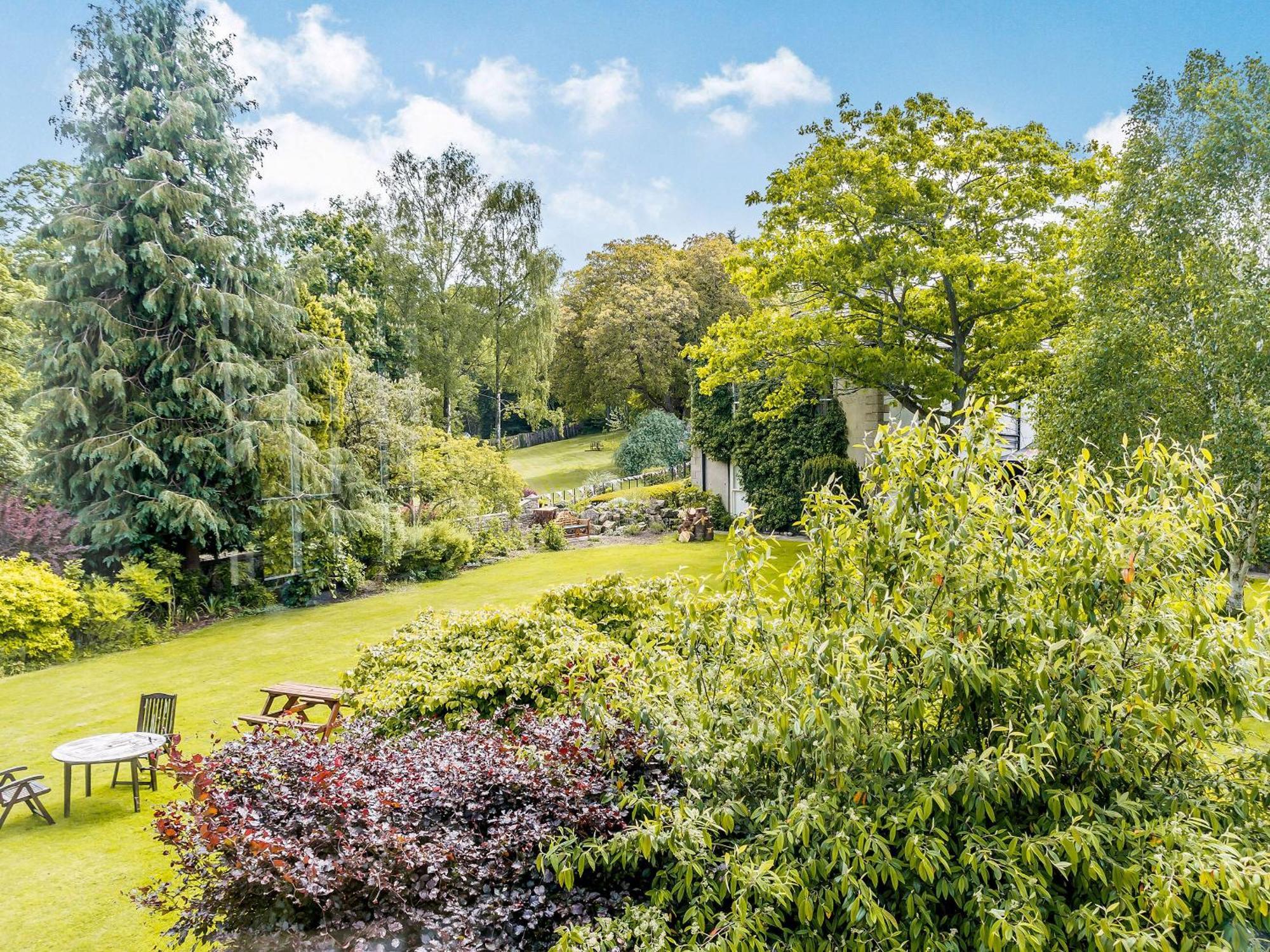 Вилла Coach House - E5120 West Burton Экстерьер фото